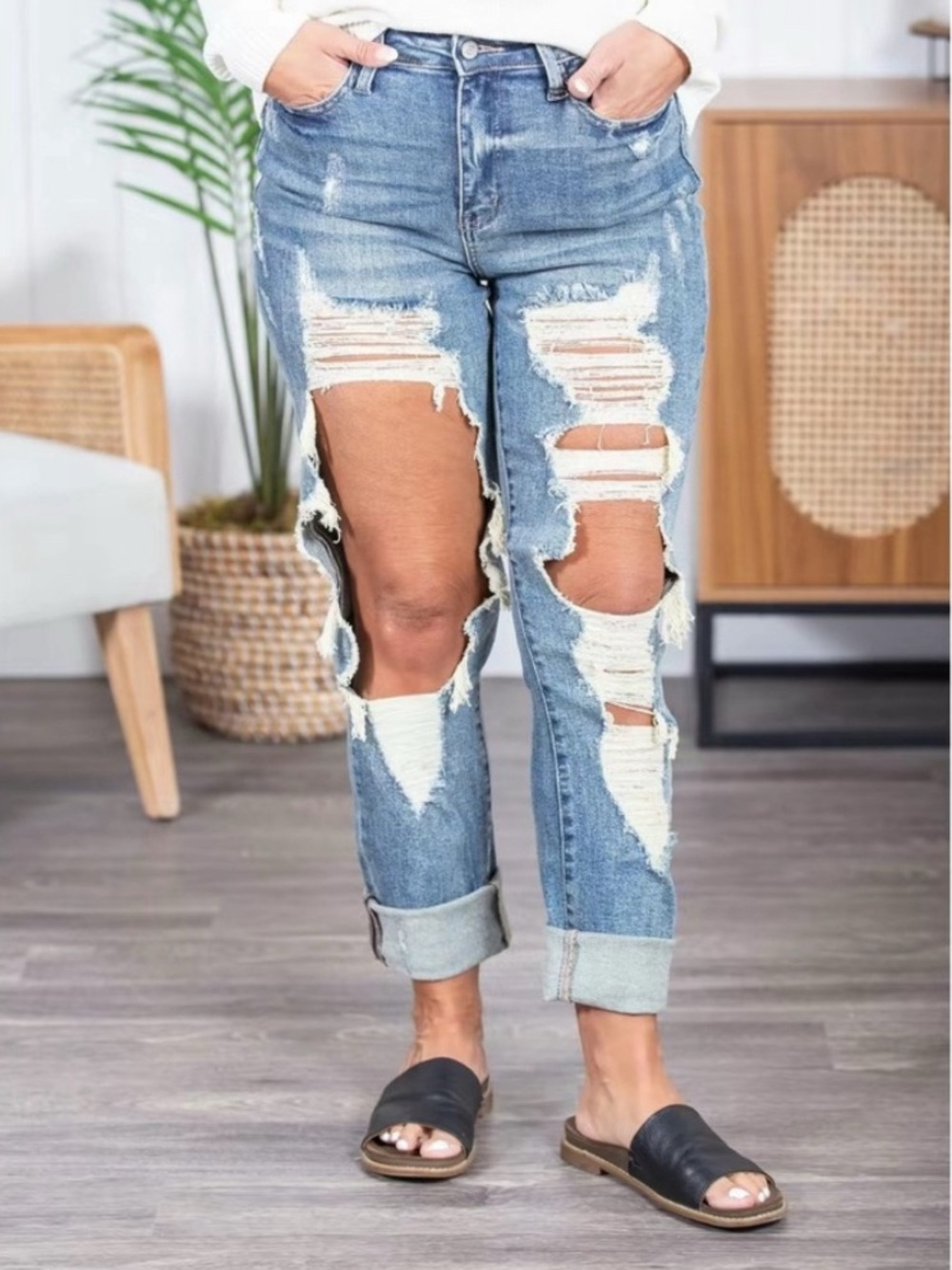 Straight Shooter Judy Blue Distressed Jeans